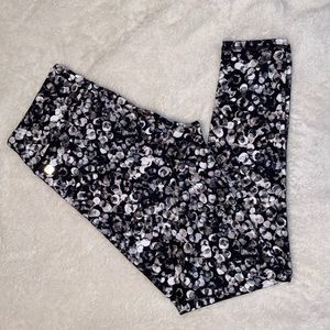 Fabletics patterned high-waisted leggings